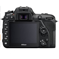 Nikon D7500 DX-Format...